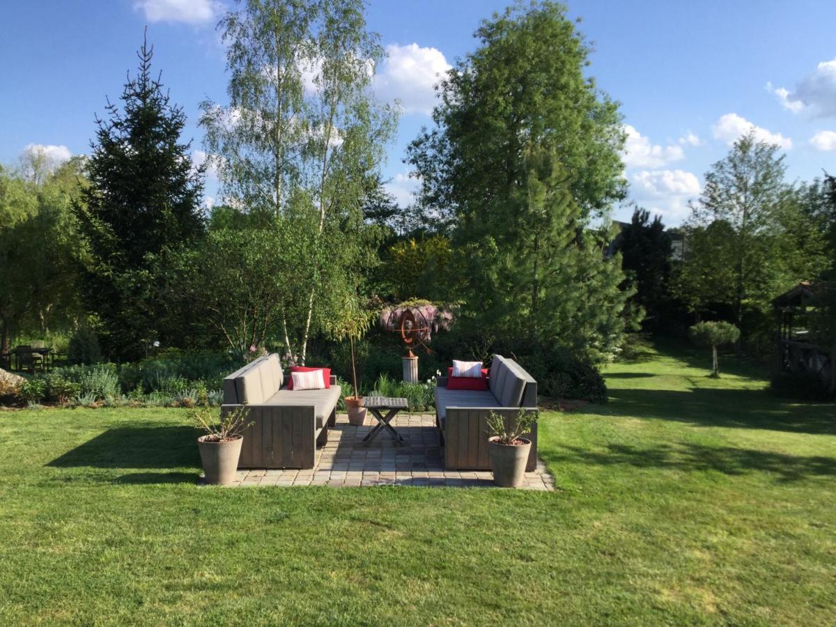 Les Epis Du Vent Bed and Breakfast Adilly Eksteriør billede