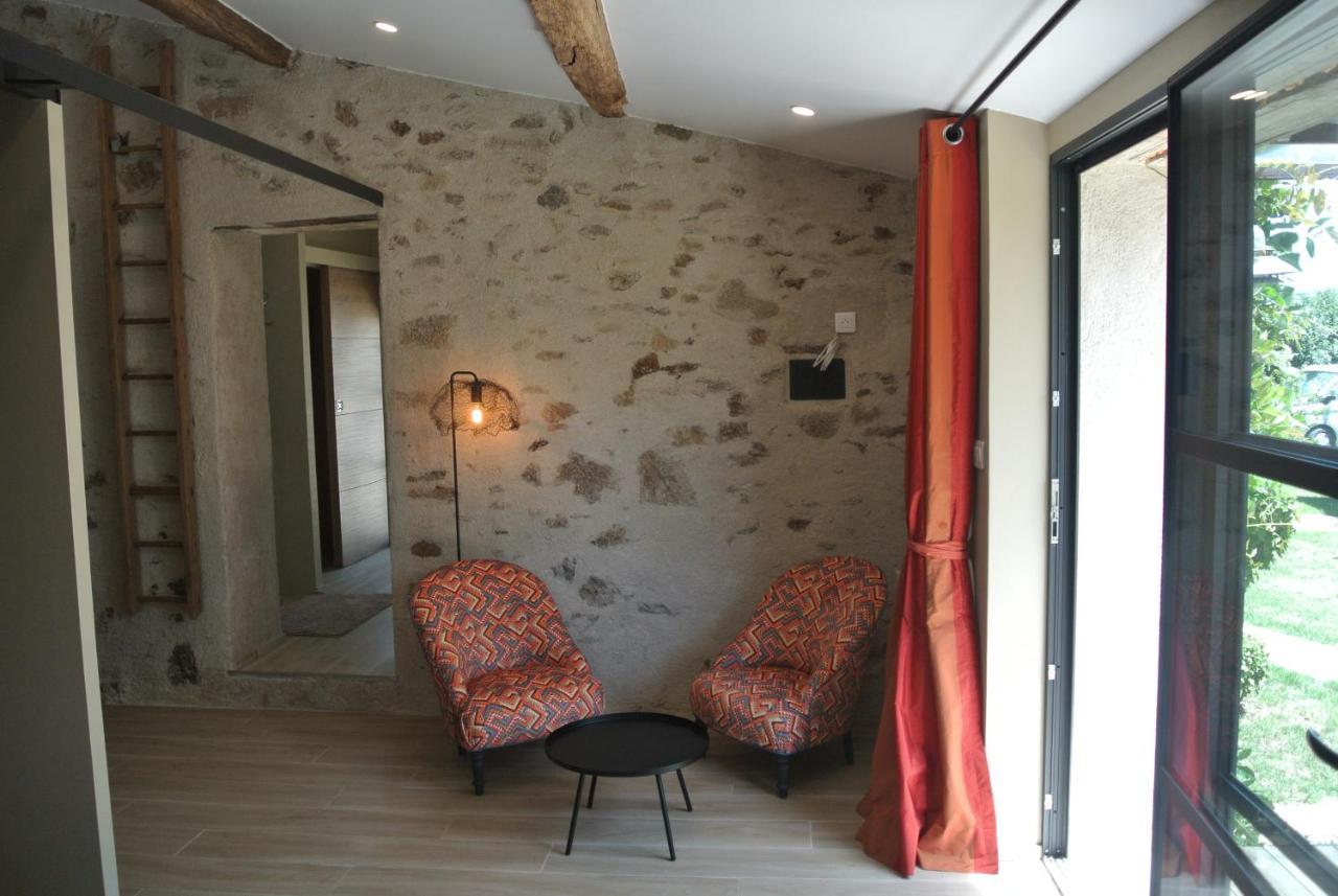 Les Epis Du Vent Bed and Breakfast Adilly Eksteriør billede